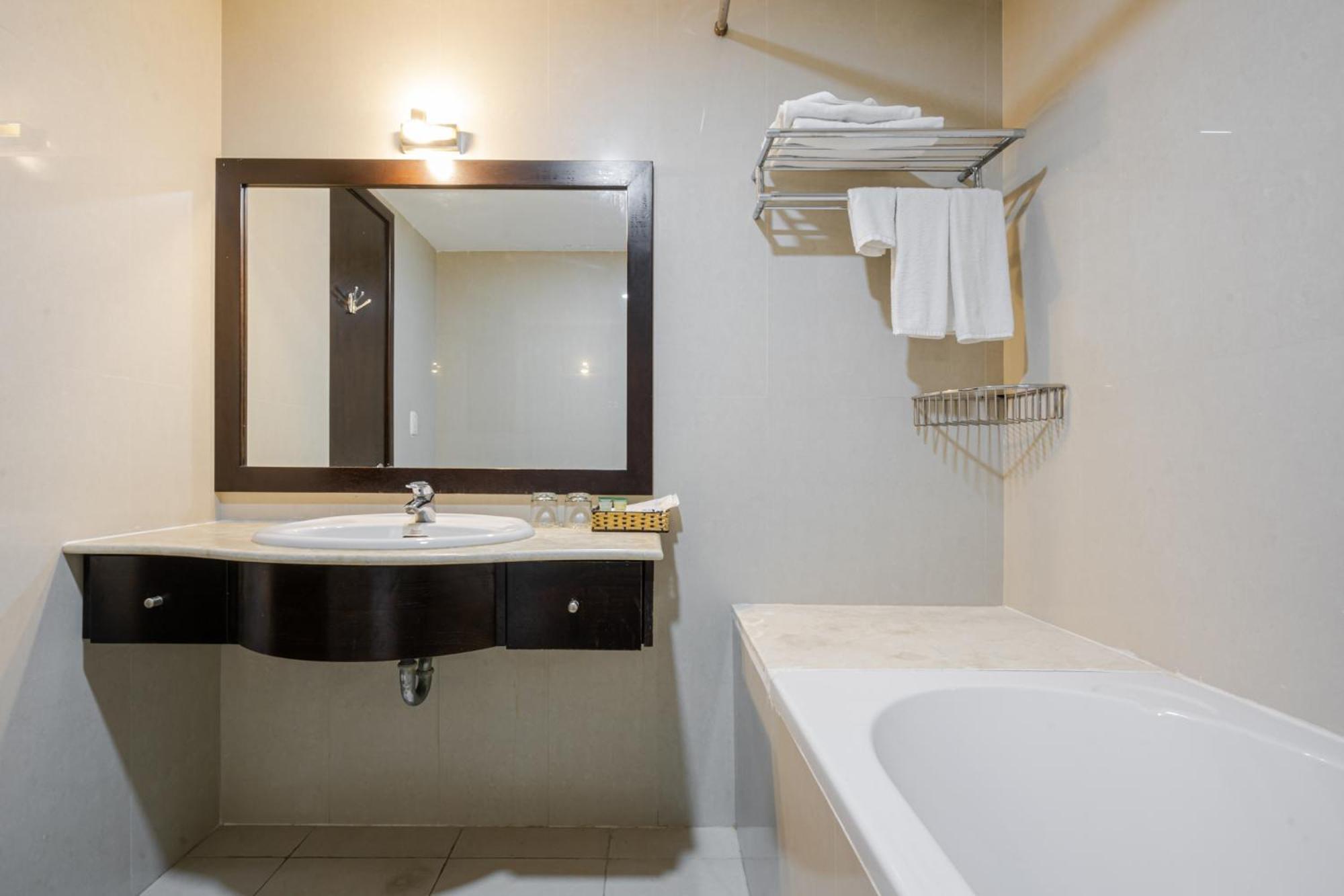 La Serena Boutique Hotel Ho Chi Minh City Bagian luar foto